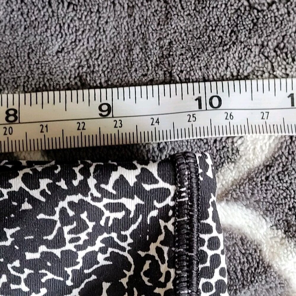 Lululemon Wunder Under High-Rise Tight Blocked Full-On Luxtreme 28" Sz 2 LW5CDDS - Picture 4 of 8